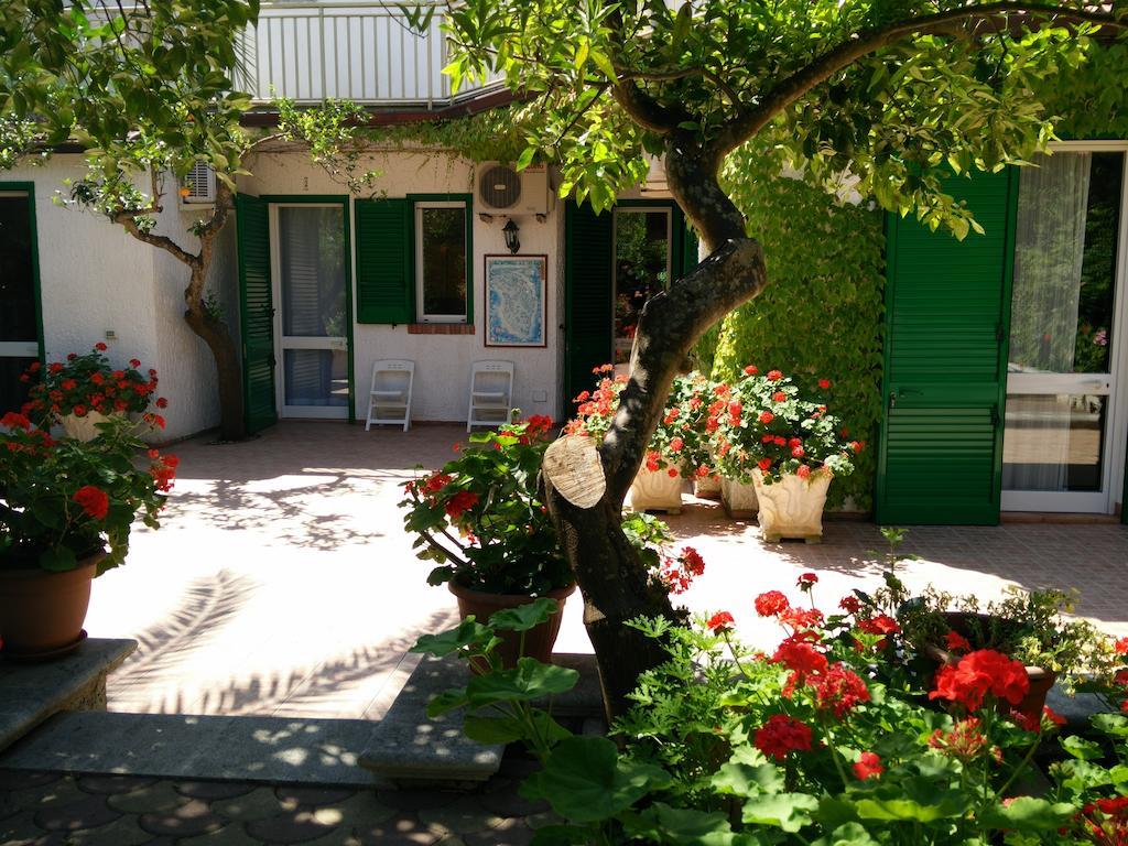 Residenza Villa I Nidi Santa Caterina  Eksteriør bilde